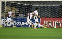 Momento do gol contra de Diego Renan
