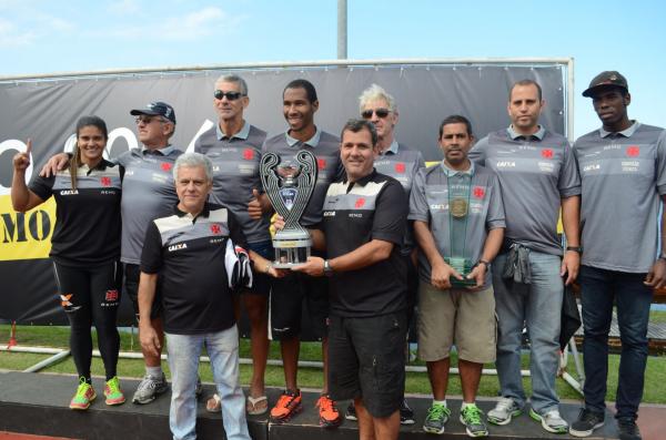 Comisso tcnica festeja conquista da 40 Regata Remo do Futuro