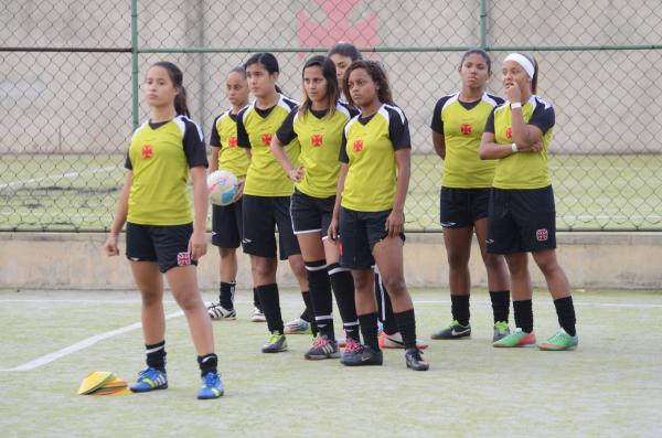 Time feminino sub-17 retornou aos treinamentos na ltima semana