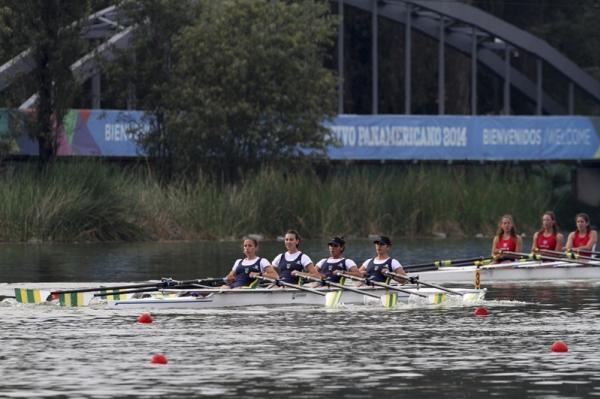 Yanka Brito  a 2 de frente para trs