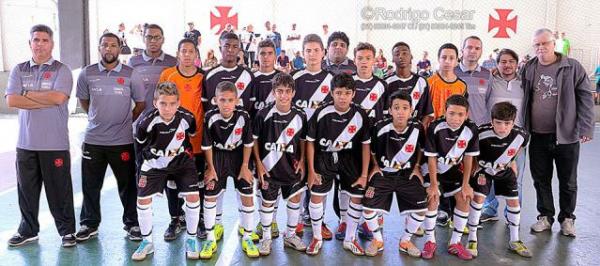 Equipe sub-13 de futsal do C.R. Vasco da Gama
