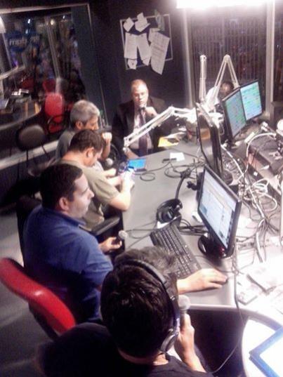 Roberto Monteiro no programa de rdio Pop Bola