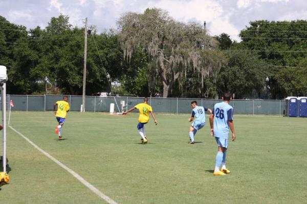 Alan Cardoso (14) em ao pela Seleo