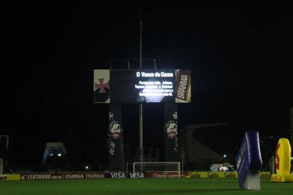 Vasco parabenizou jogadoras por convocao para a Seleo Sub-15