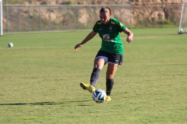 Thaynara com a camisa da Seleo Brasileira