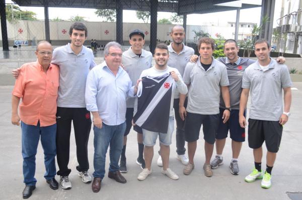 Diogo Honorato foi um dos ganhadores da promoo #VascoBasquete