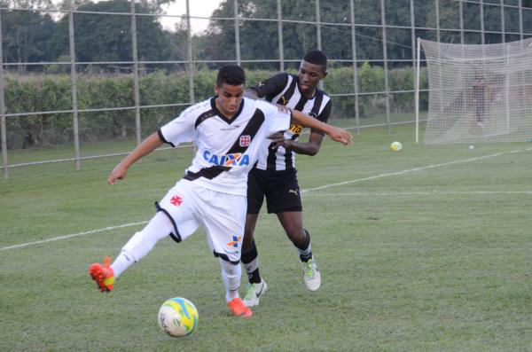 Netinho marcou um gol contra seu ex-clube
