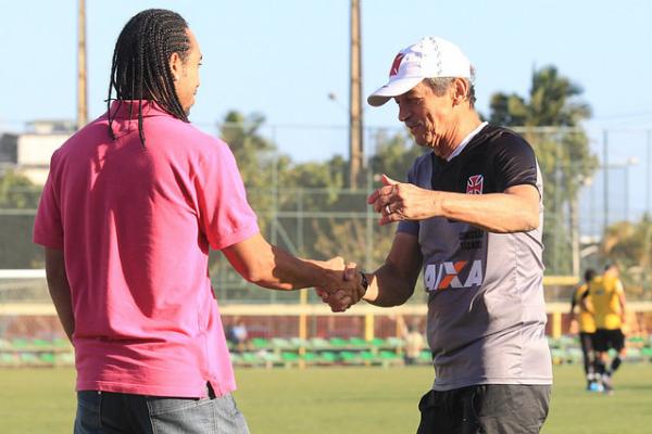 Everton Costa e Silvrio, auxiliar tcnico