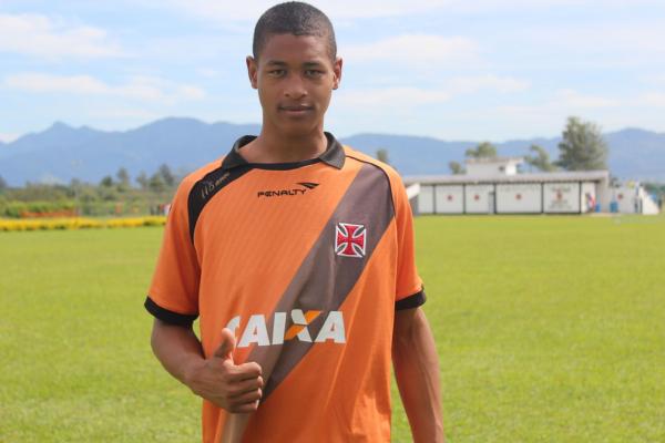 Lucas Alexandre, o Luc�o, � titular do mirim