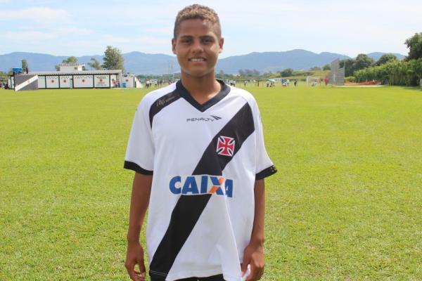 Lateral Jo�o Pedro faz parte do infantil