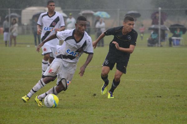 Cayo Tenório teve uma boa atuação contra o Botafogo