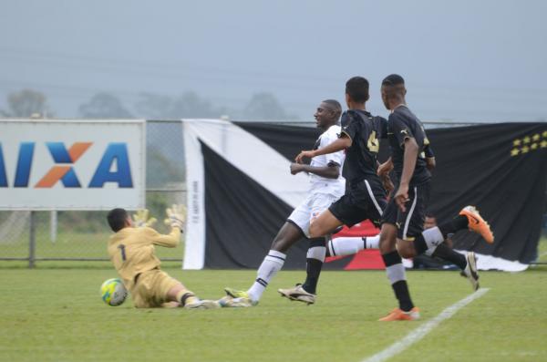 Somlia teve gol anulado no segundo tempo