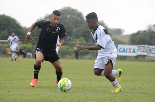 Robinho deu passe para o gol marcado por Neneca