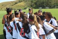 Meninas da Colina puxaram o 'Casaca' antes do incio da partida