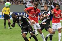 Edmlson e Douglas Silva