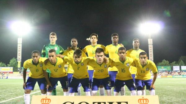 Thalles (09) e Lorran (16) foram campees com a Seleo Sub-20