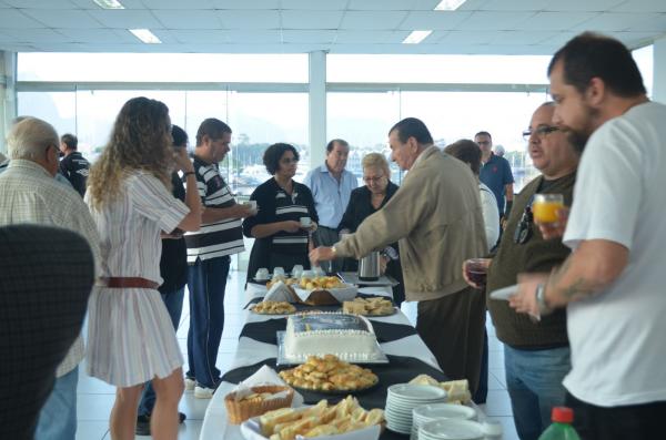 No Calabouo, Vasco tambm promoveu um caf da manh