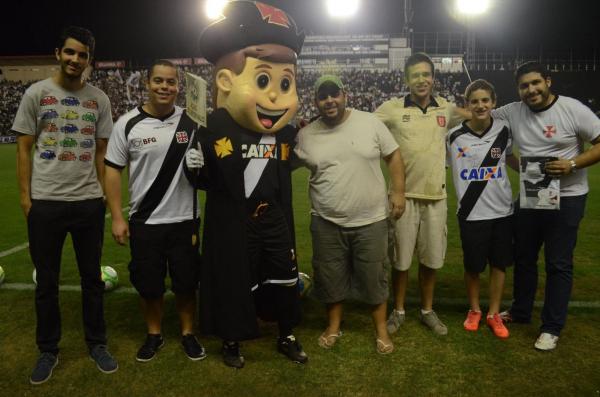 Desafio do scio agitou o intervalo de Vasco 2 x 0 Luverdense