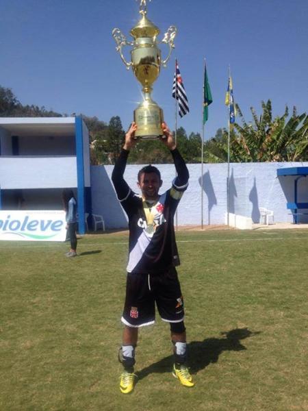 Fernandes, capito do time de Futebol Paralmpico do Vasco