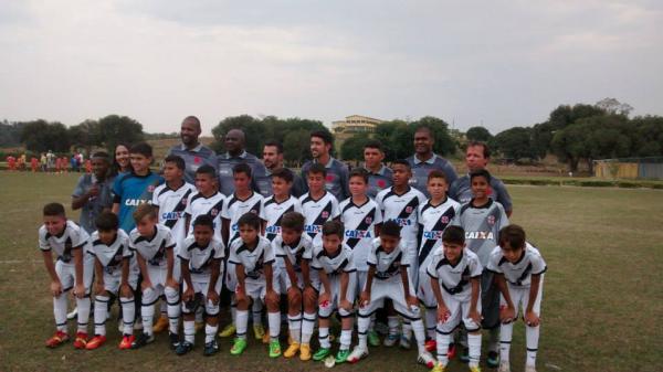Gerao 2003 aplicou goleada de 5 a 0 no Mau EC