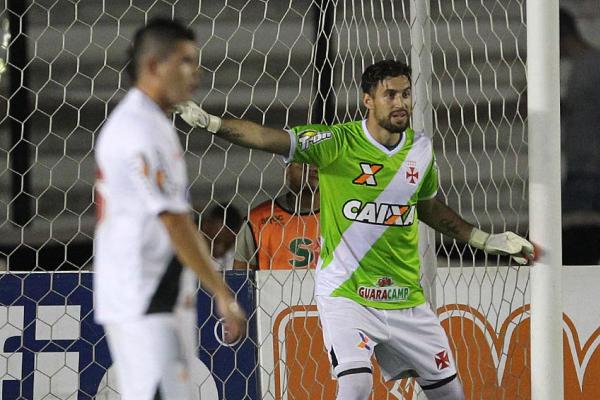 Camisa de Martn Silva em Vasco x Joinville