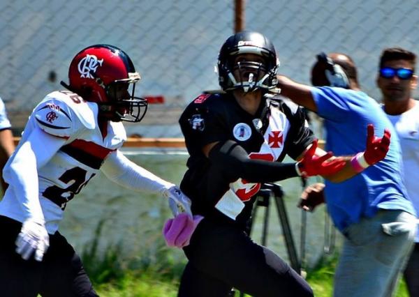 Bruno Sapo e Lipe durante o clssico entre Flamengo x Vasco pela Liga Touchdown