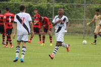 Marcos Vincius comemora gol marcado contra o Flamengo