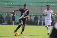 Luiz Paulo orienta time vascano