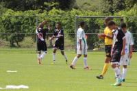 Wellinton e Guilherme festejam terceiro gol