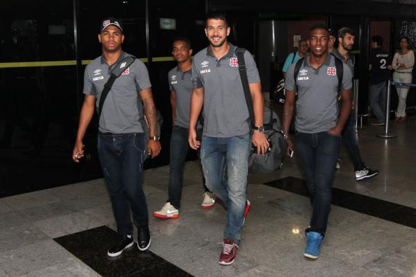 Jhon Cley, Luan e Thalles