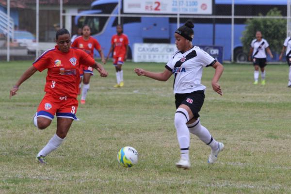 Las Veloso teve boas oportunidades no primeiro tempo