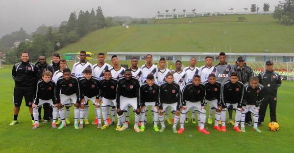 Equipe sub-15 do Vasco venceu a Seleo na Granja
