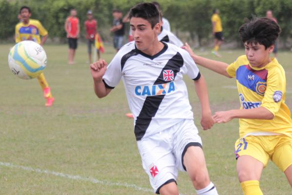 Lo quase marcou o segundo gol do sub-13 no final do jogo