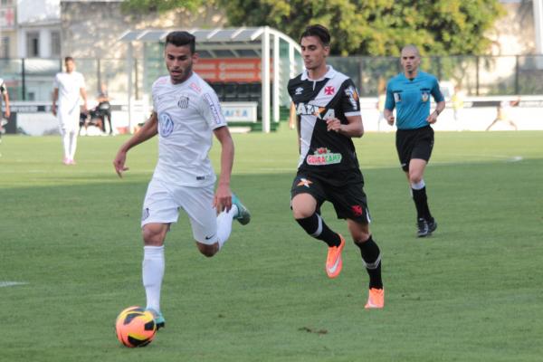 Bruno Cosendey em ao contra o Santos