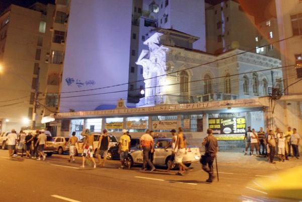 Membros de torcidas organizadas do Vasco tiveram que ser escoltados