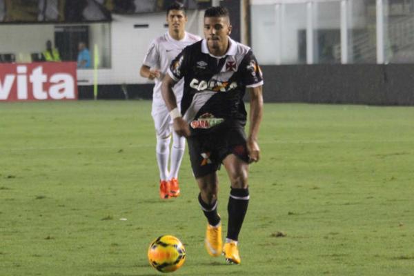 Henrique em ao contra o Santos