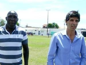 Odvan e Mauro Galvo conversam com jovens de Campos