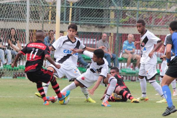 Ricardo, Douglas e Matheus Barbosa