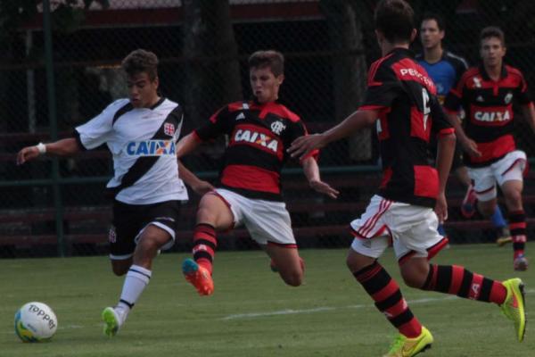 Felipinho em ao contra o rubro-negro