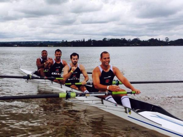 Da proa  voga (esq. a dir.): Guilherme Conceio (Kazan), Elicio Motta, Luiz Rutowitsch e Carlos Henrique Martins faturaram o 4 sem A