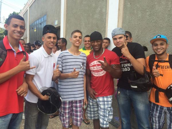 Vascanos chegaram cedo para adquirir ingressos para o jogo de sbado, contra o Icasa, no Maracan