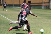 Robinho marcou dois gols no clssico