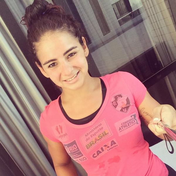 Camille Rodrigues, nadadora paralmpica do Vasco