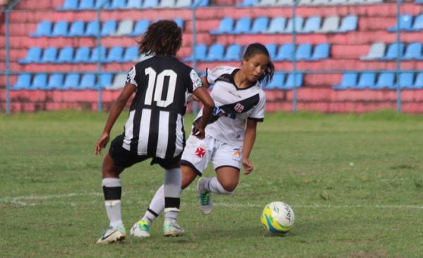 Letcia marcou um gol na final do Carioca
