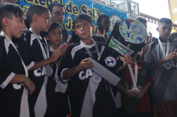 Destaque do sub-11, Caio marcou dois gols na final