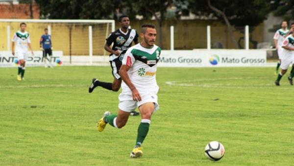 Volante Jean Patrick deixa Luverdense aps uma temporada