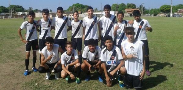 Garotos querem fazer bonito nos testes do Gigante da Colina