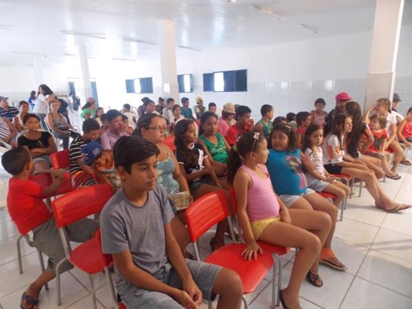 Em 2014, crianas da Paraba foram presenteadas pelo projeto