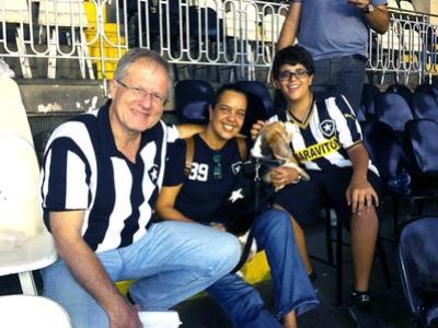 Perivaldo em So Janurio no ltimo sbado com presidente Carlos Eduardo Pereira e sua mulher, Rose