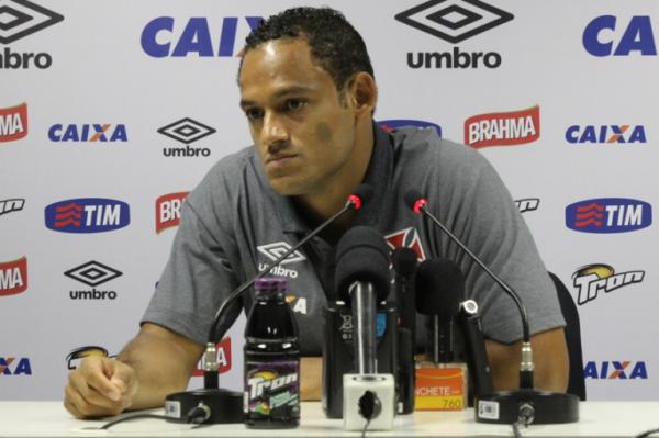 Marcinho concedeu entrevista coletiva nesta segunda-feira